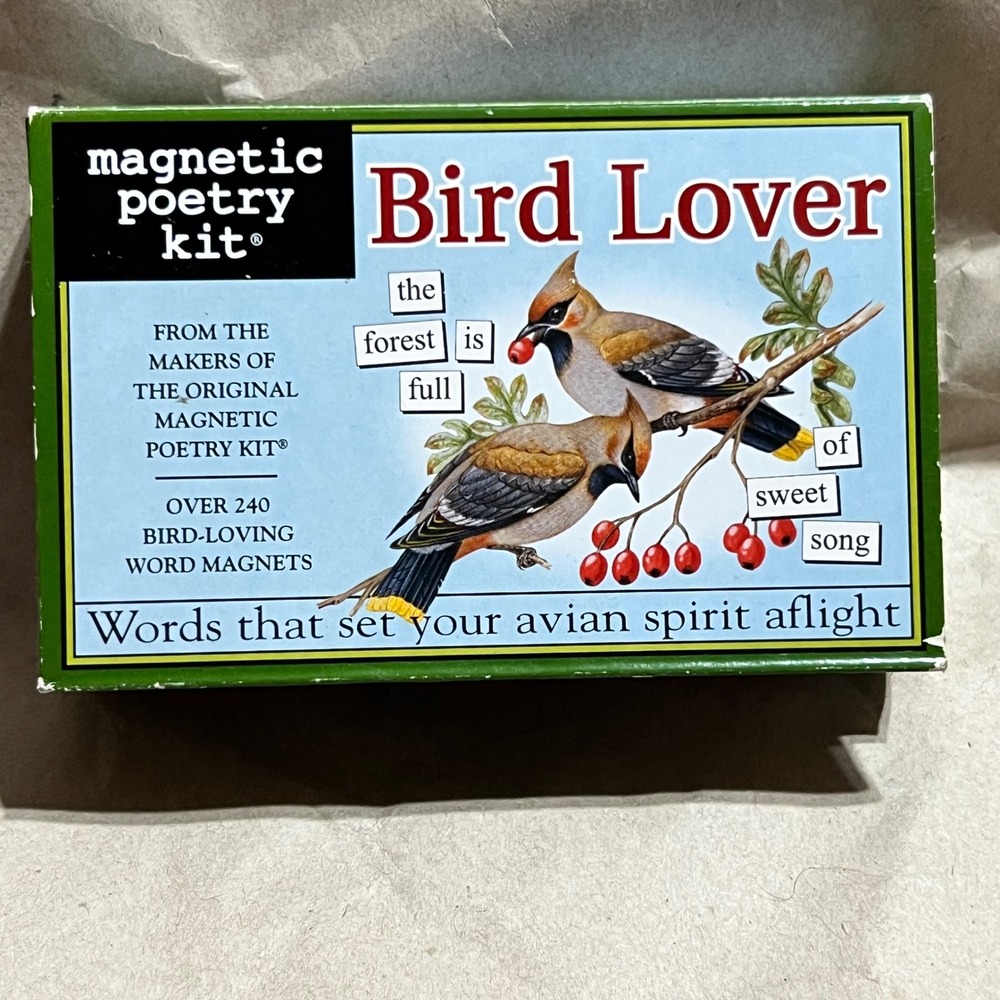 Magnetic Poetry Bird Lover Kit Green 240+ Word Magnets Avian Theme 3163